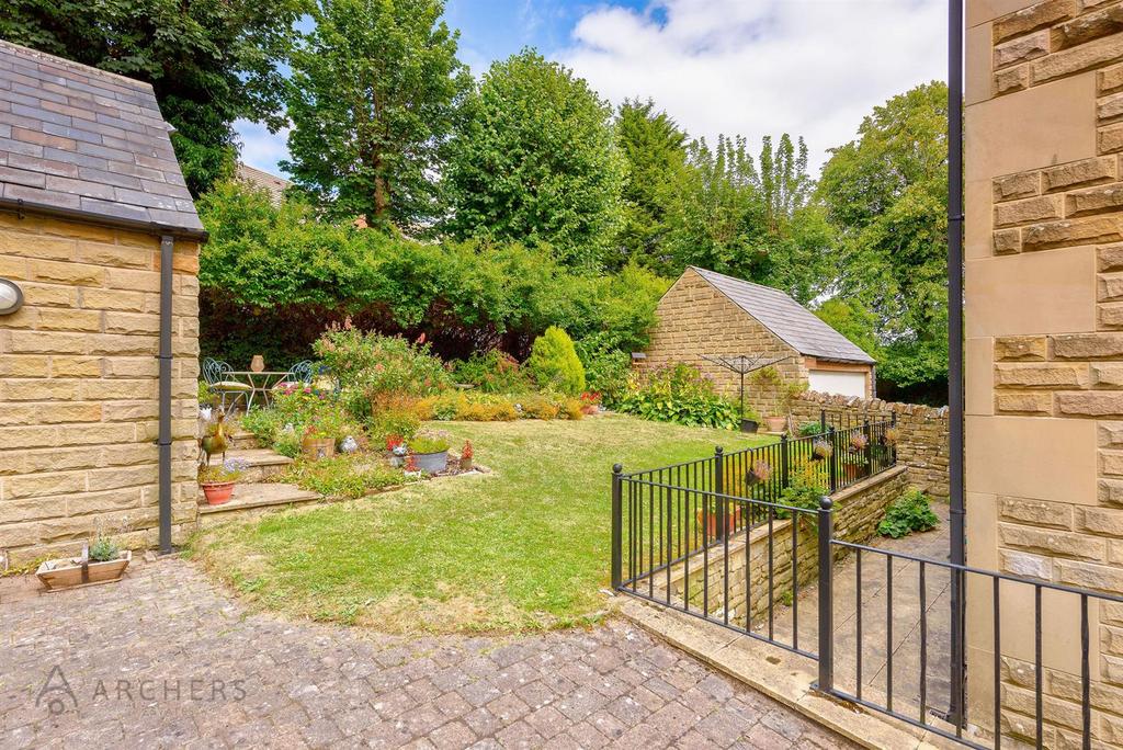 25 Tapton Mount Close(Exterior)-9.jpg