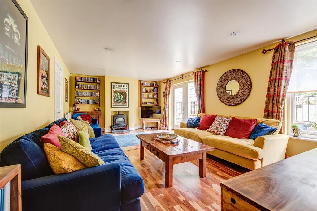 25 Tapton Mount Close(Interior)-5.jpg