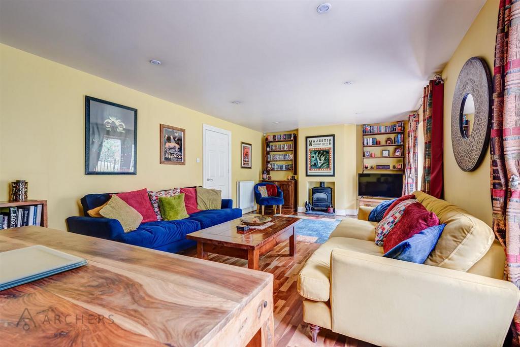 25 Tapton Mount Close(Interior)-6.jpg