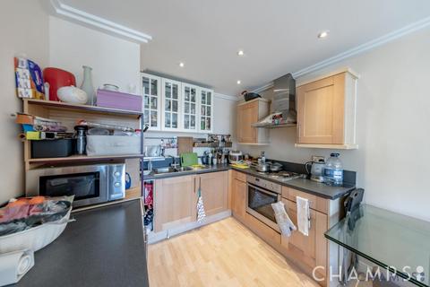 2 bedroom flat for sale, Victoria Road, W3