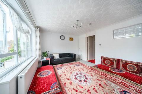 3 bedroom apartment for sale, Union Road, Northolt, UB5 6UB