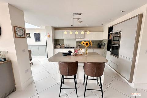 4 bedroom detached house for sale, Greenbrook Drive, Houghton Le Spring, DH5