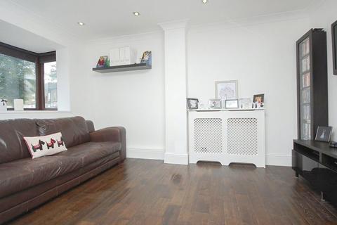 33 Oak Road, Romford, RM3 0PH