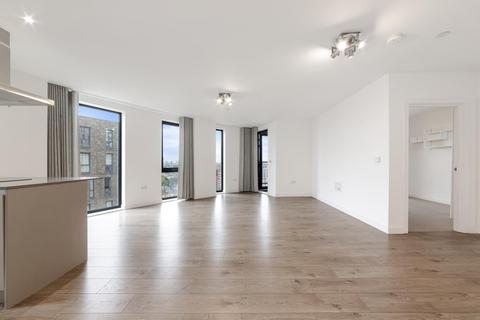 2 bedroom apartment to rent, Roosevelt Tower, Williamsburg Plaza, London, E14