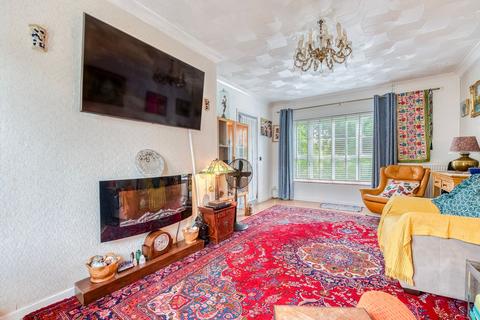 3 The Woodyard Square, Woodton, Bungay, NR35 2LT