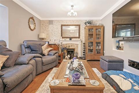 2 Townsend, Springfield, Chelmsford, CM2 6GB