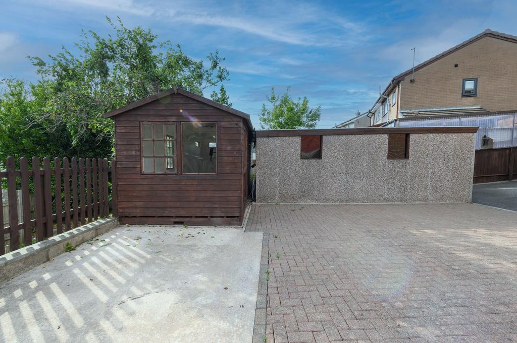 Summer House &amp; Garage