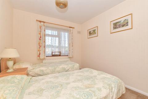 2 bedroom maisonette for sale, Hillyfields, Loughton IG10