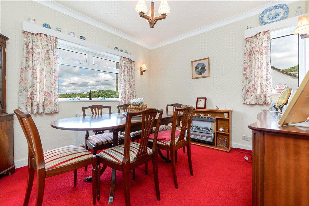 Bedroom/Dining Room