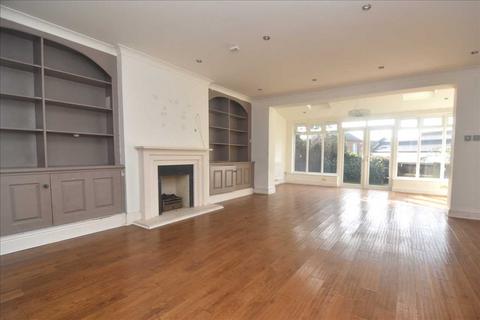 4 bedroom end of terrace house to rent, Yew Walk, Harrow on the Hill