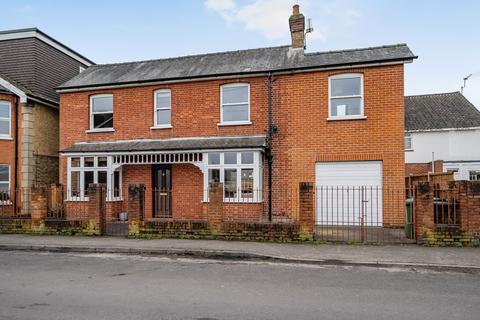 undefined, Conquest Road, Addlestone, Surrey, KT15