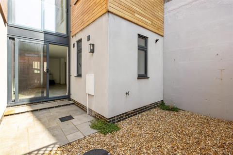 3 bedroom townhouse for sale, Phoenix Mews, Seaford