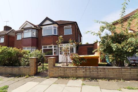 3 bedroom end of terrace house for sale, Torrington Drive, Harrow HA2 2ND