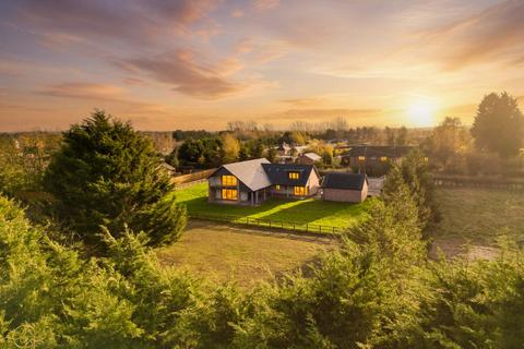 4 bedroom detached house for sale, Fen Drayton CB24