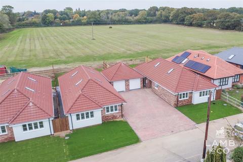 4 bedroom chalet for sale, Connaught Fields, Weeley Heath CO16