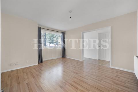 2 bedroom flat for sale, Shelbourne Road, London, N17