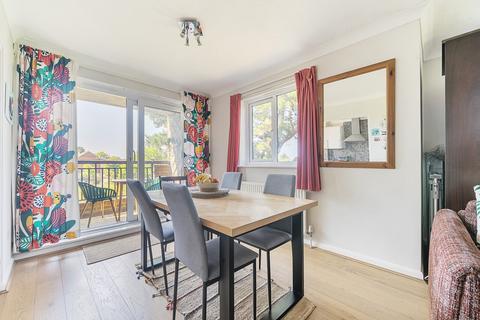 2 bedroom flat for sale, Morley Road, Farnham, GU9