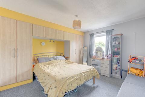 202 Exhall Close, Church Hill, Redditch, B98 9JB