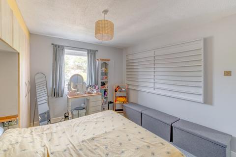 202 Exhall Close, Church Hill, Redditch, B98 9JB