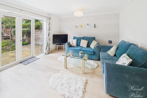 undefined, Bernardines Way, Buckingham, Buckinghamshire, MK18