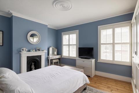 undefined, Crossley Street, Islington, N7