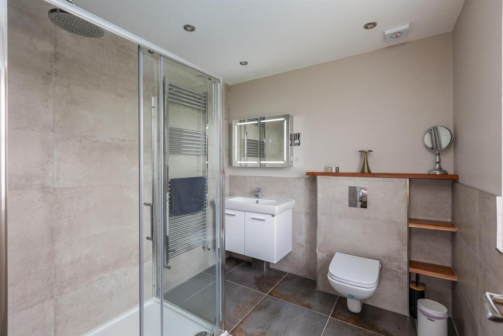 House - Principal Bedroom Suite