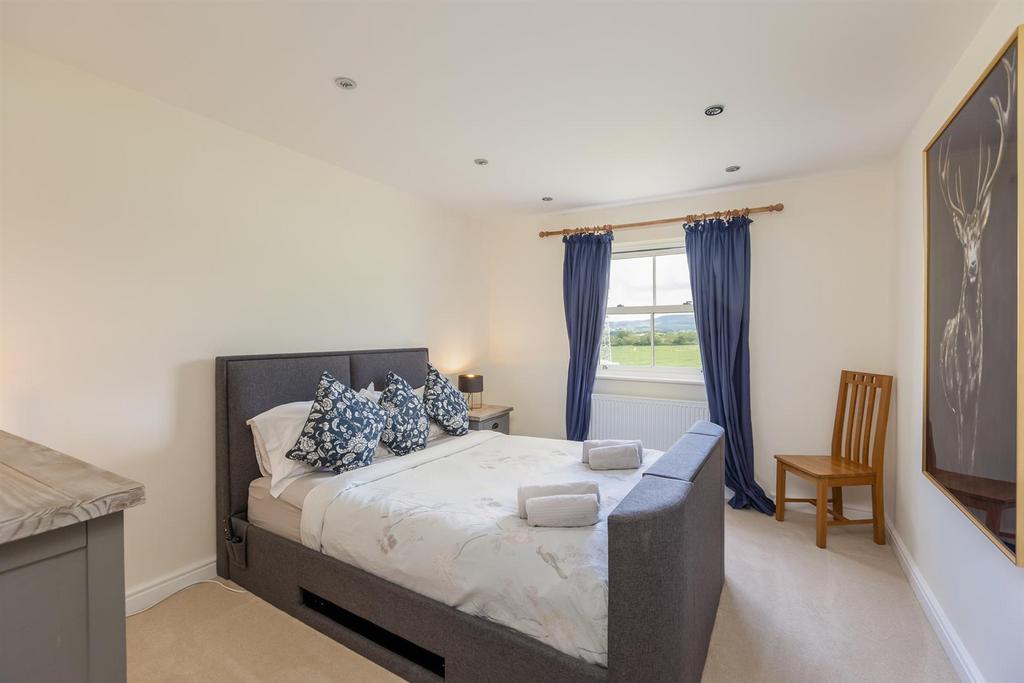 House - Bedroom 3