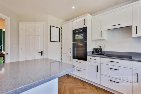 46 Beech Drive, Whalley, Clitheroe, BB7 9RA