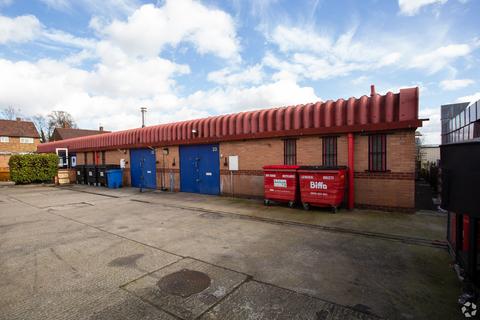 Property to rent, 21 Malham Rd London SE23 1AH