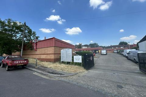 Property to rent, 21 Malham Rd London SE23 1AH