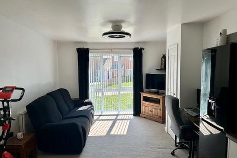 1 bedroom flat for sale, Yarrow Place, Pevensey BN24
