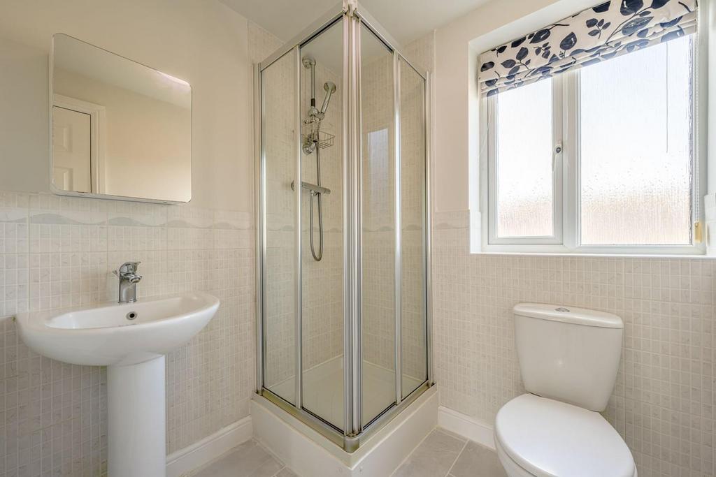 En-Suite 2