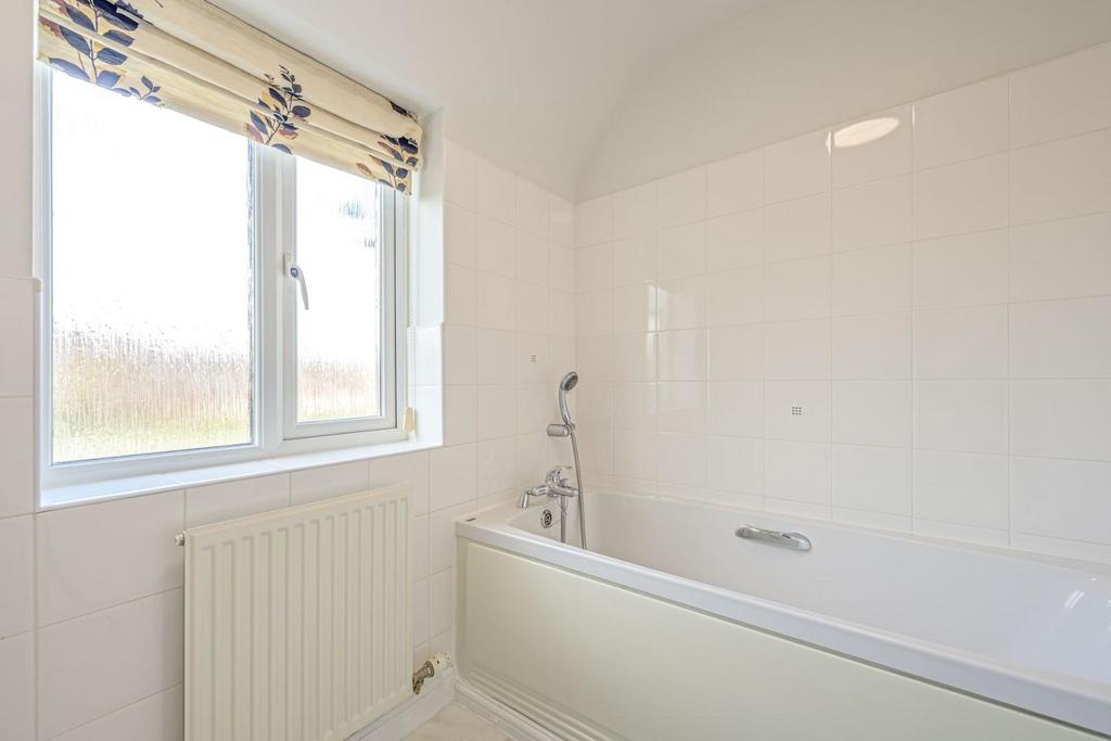 2 F Bathroom 2