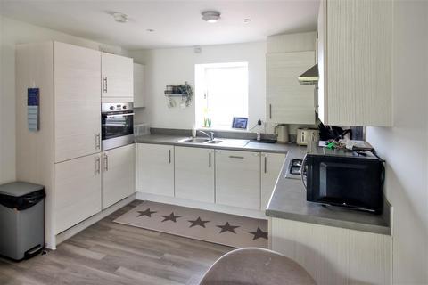 22, Thorpe Court Thorpe Close, Bordon, GU35 9FU