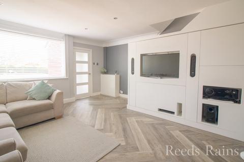 undefined, Green Lane, Ellesmere Port CH66