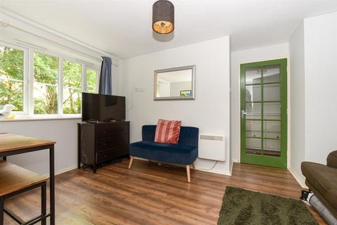 11 Chipstead Close, Sutton, SM2 6BE