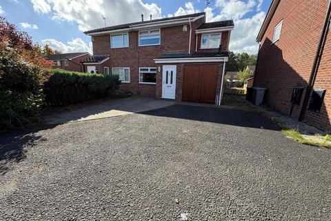 Larchwood Close, Sale