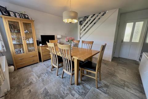 undefined, Larchwood Close, Sale