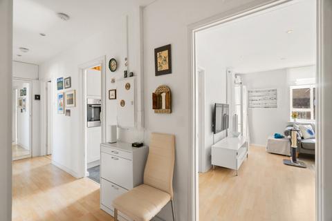 3 bedroom flat for sale, Bembridge House, 1 Iron Mill Road, London
