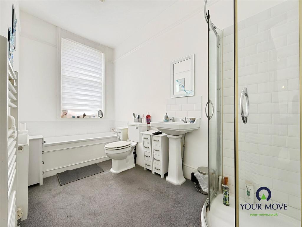 Ensuite Bed 3