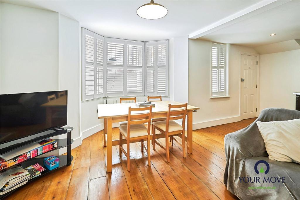 Kitchen/Lounge