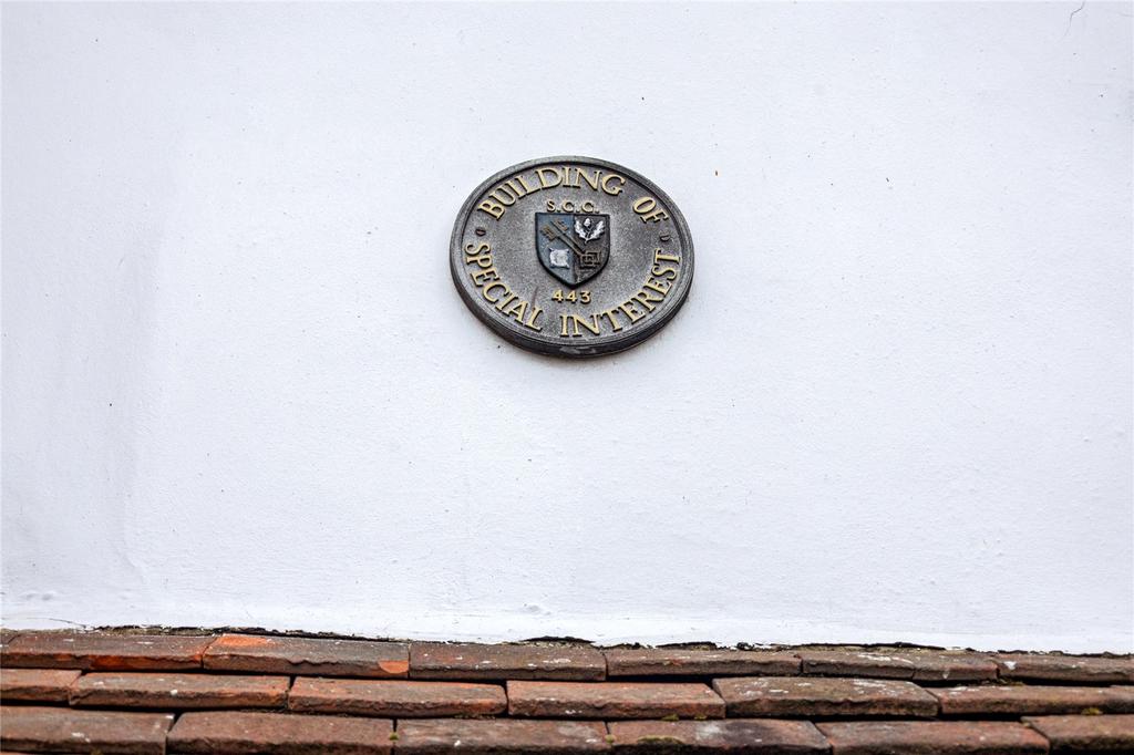 Plaque