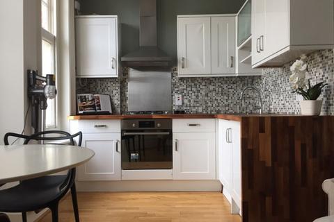 2 bedroom flat to rent, Holland Road, Hove BN3