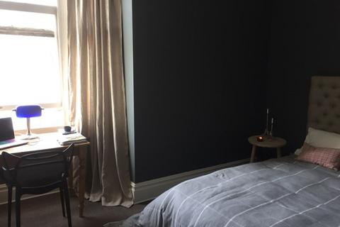 2 bedroom flat to rent, Holland Road, Hove BN3