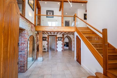 6 bedroom character property for sale, Rochester Road, Burham