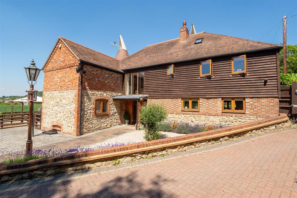 Side of house.jpg