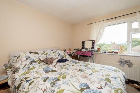 Sharalea Chapel Hill, Eythorne, Dover, CT15 4BA