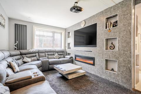 undefined, Tinshill Mount, Cookridge, LS16