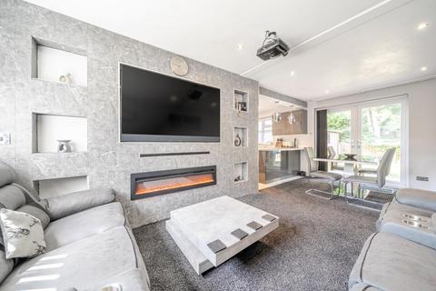 undefined, Tinshill Mount, Cookridge, LS16