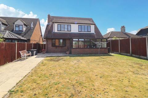 4 bedroom detached house for sale, Brightside, Billericay, Essex, CM12